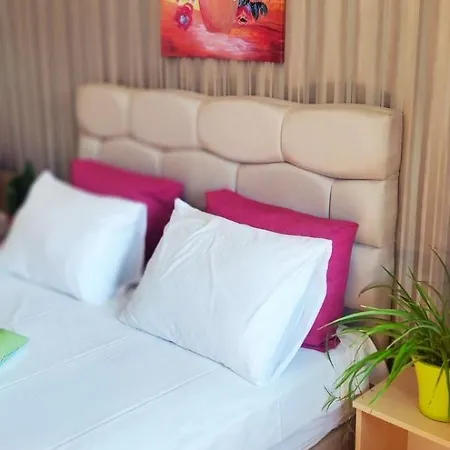 Cedar 3/4 Paradise Хотел Банско